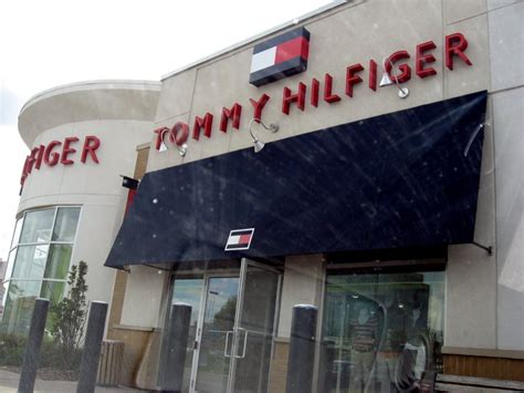 tommy hilfiger montreal.